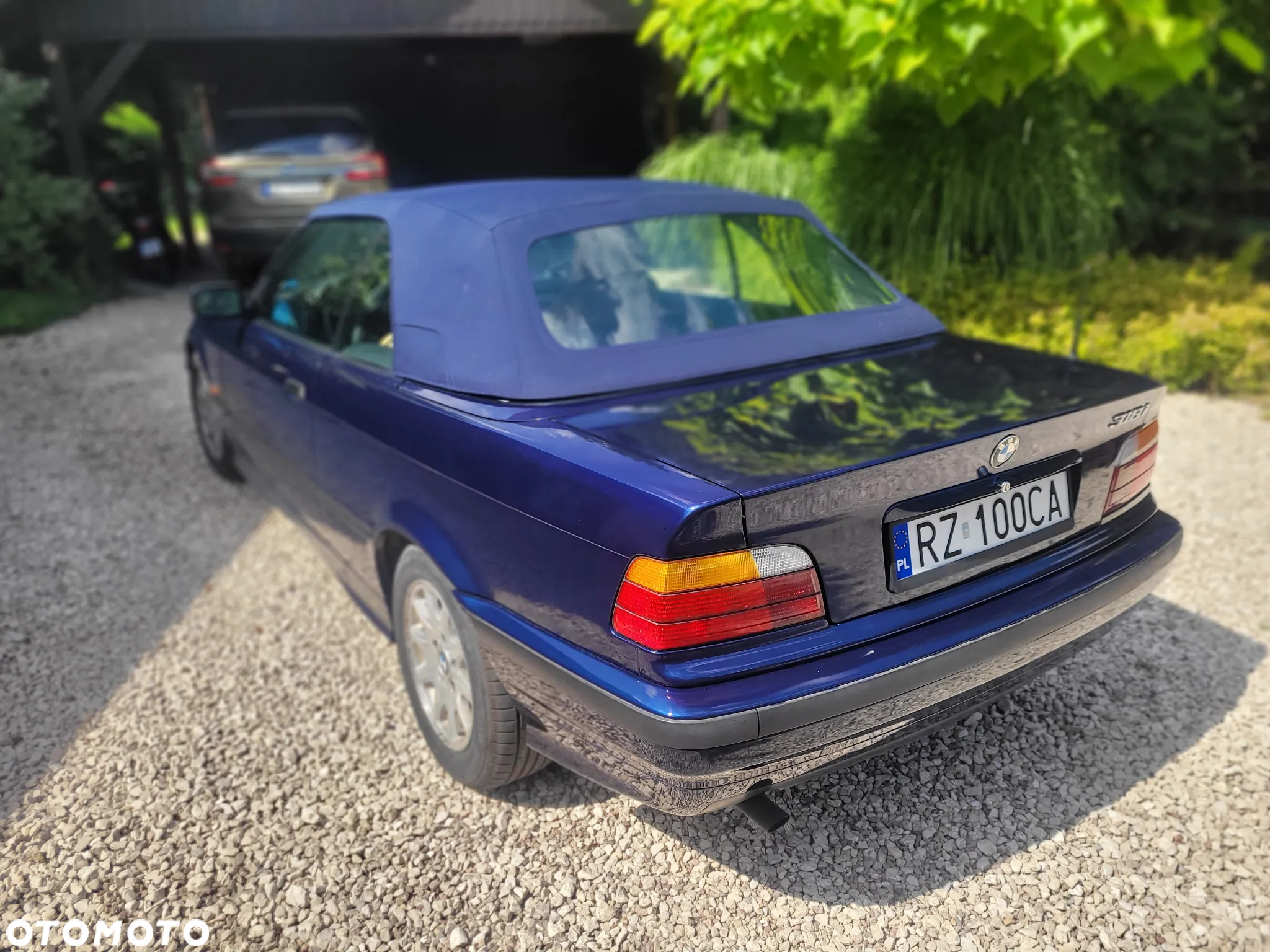 BMW Seria 3 318i Cabriolet - 4