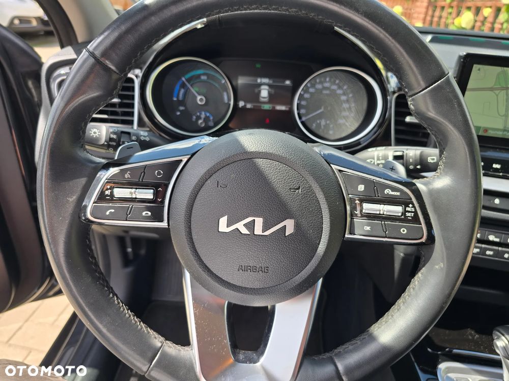 Kia XCeed - 25