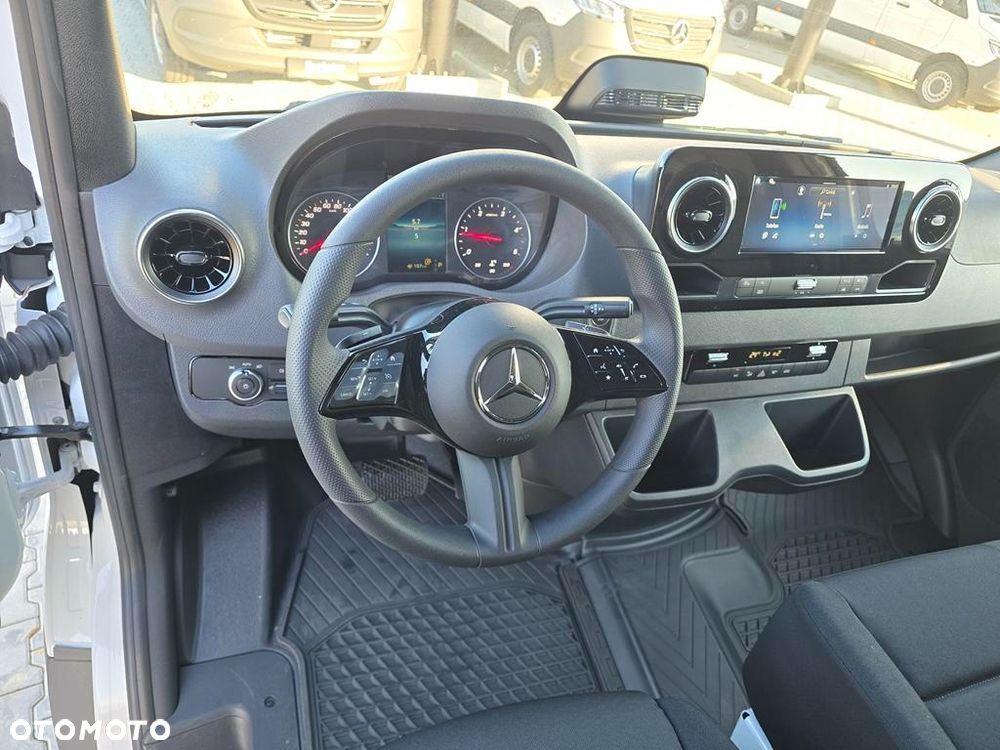 Mercedes-Benz Sprinter 319 CDI Long PRO 9G-Tronic - 10