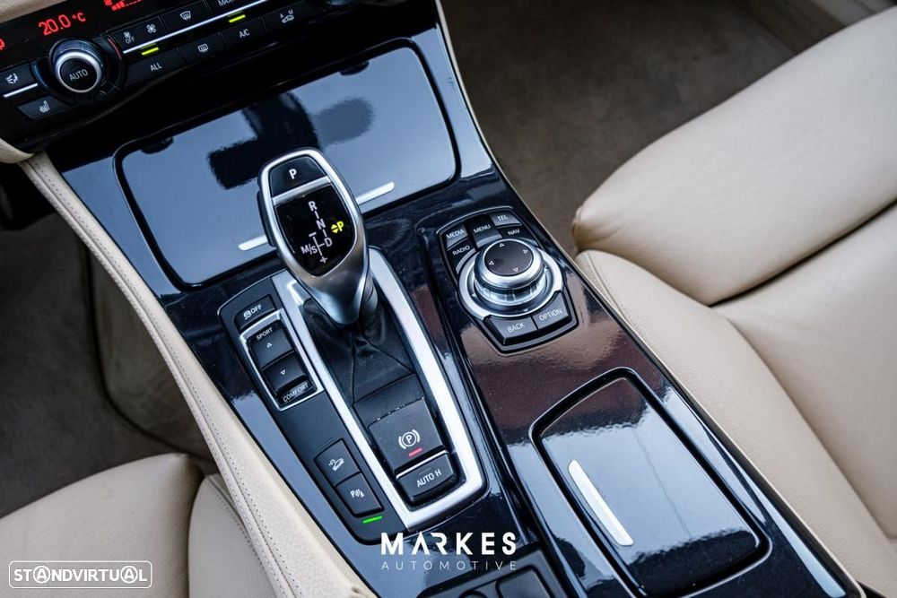 BMW 525 d Line Luxury Auto - 8