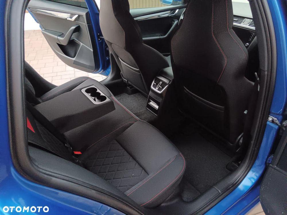 Skoda Octavia 2.0 TSI DSG RS 245 - 9