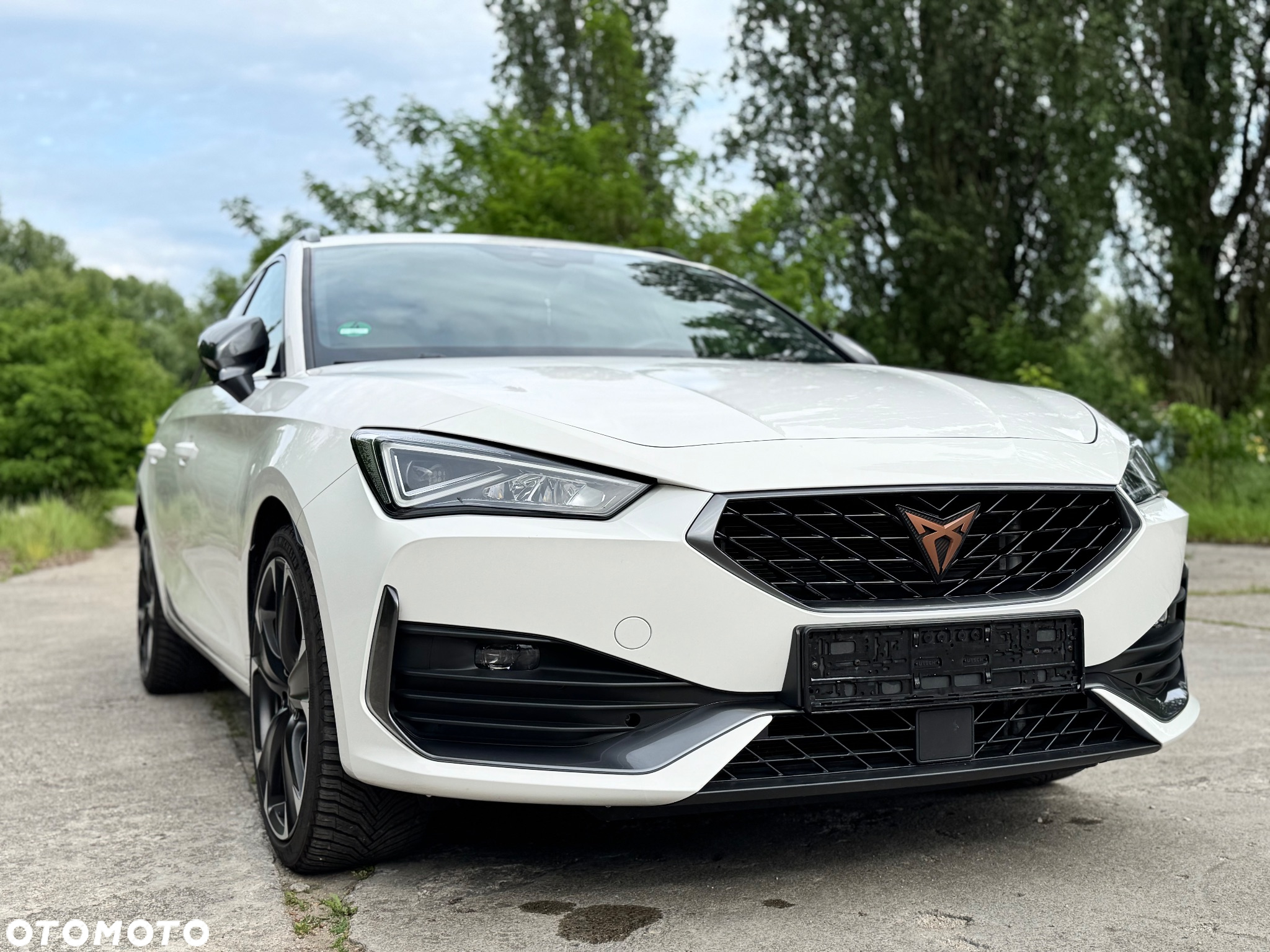 Cupra Leon Sportstourer 1.5 e-Hybrid - 2