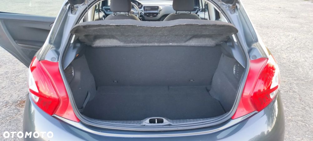 Peugeot 208 1.2 VTi Access - 21