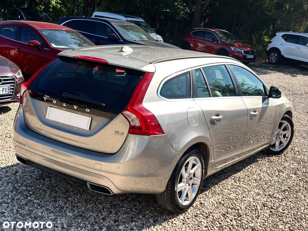 Volvo V60 D4 Momentum - 2
