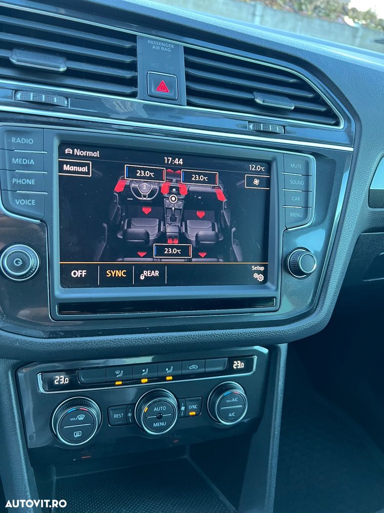 Volkswagen Tiguan 2.0 TDI 4Mot Highline - 15
