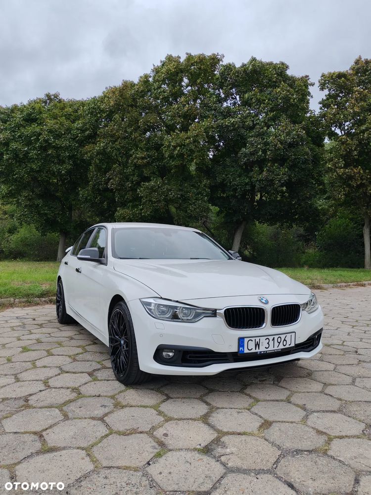 BMW Seria 3 318i - 2