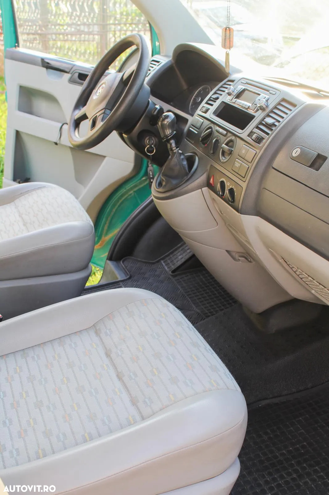 Volkswagen Transporter - 9