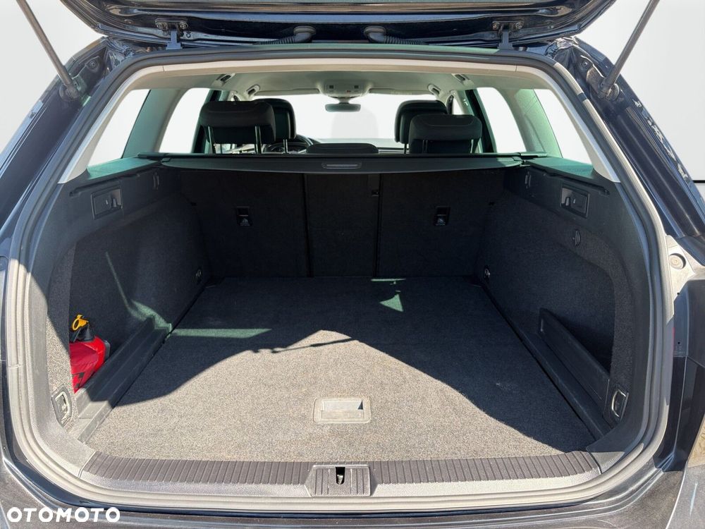Volkswagen Passat Variant - 30