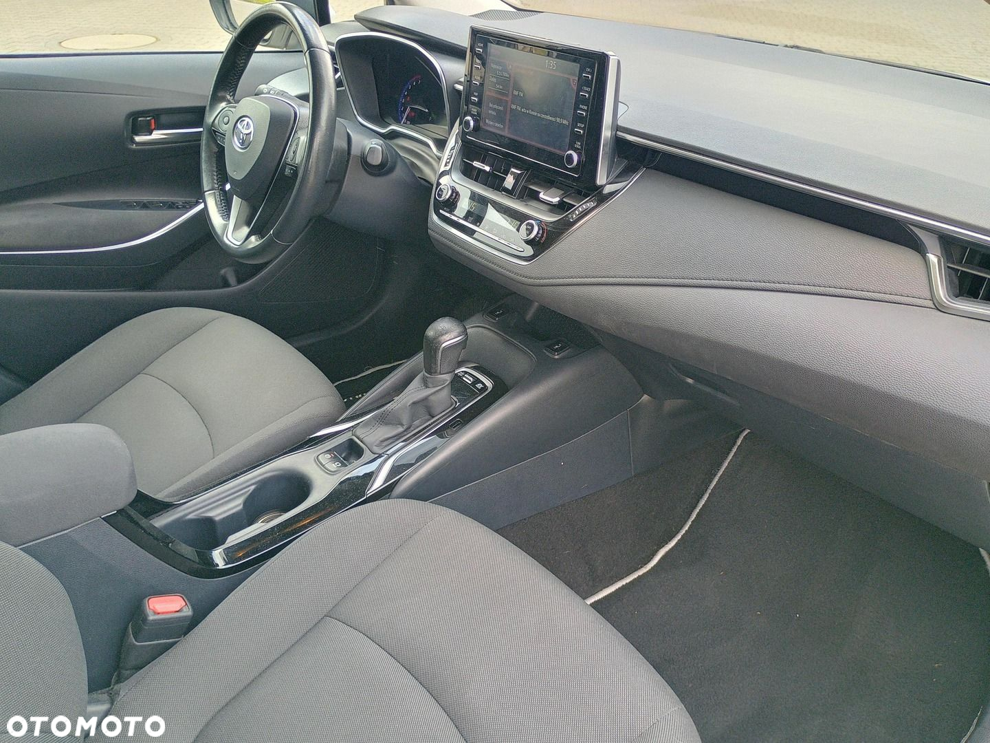 Toyota Corolla 1.8 Hybrid Comfort - 11