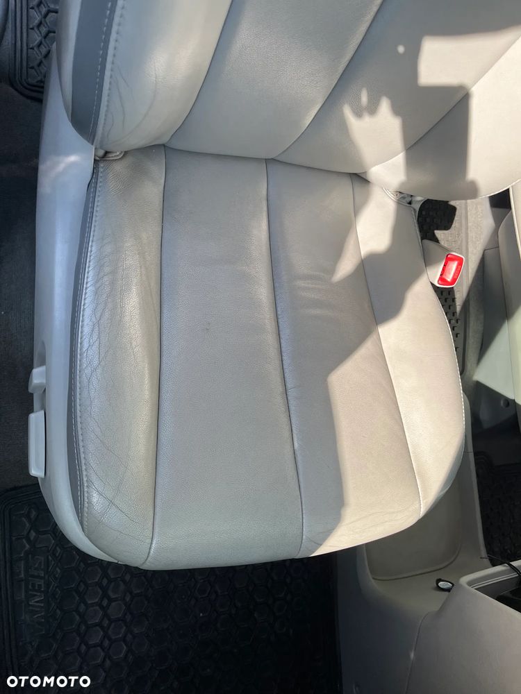 Toyota Sienna 3.5 V6 - 15