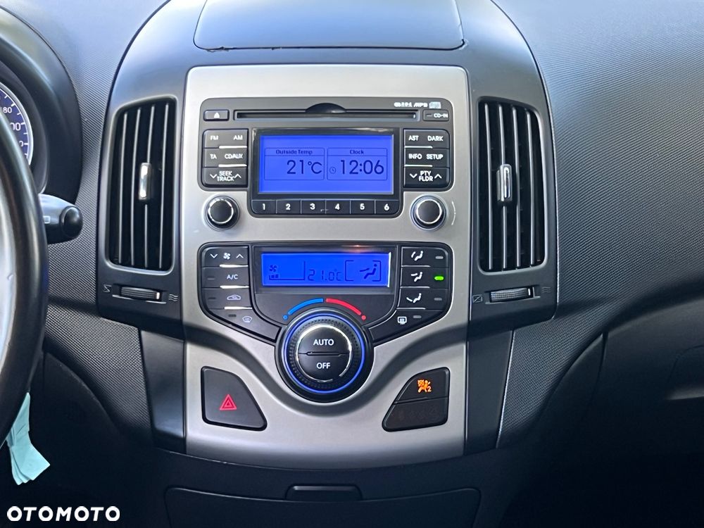 Hyundai i30 1.4 Blue Comfort - 24
