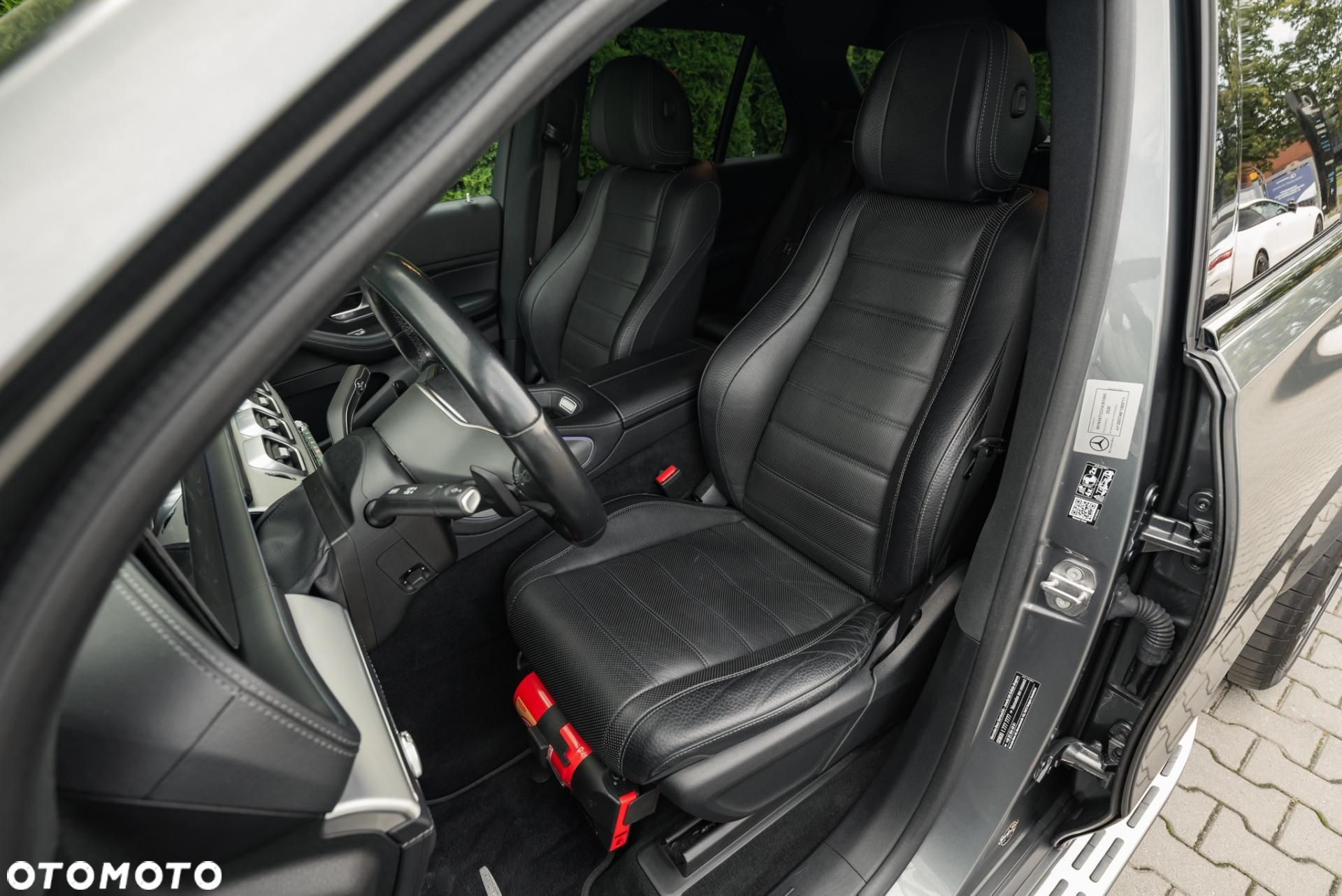 Mercedes-Benz GLE - 12
