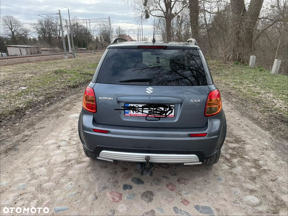 Suzuki SX4 1.6 VVT 4x2 Comfort - 4