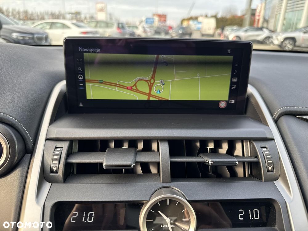 Lexus NX 300h F Impression AWD - 18