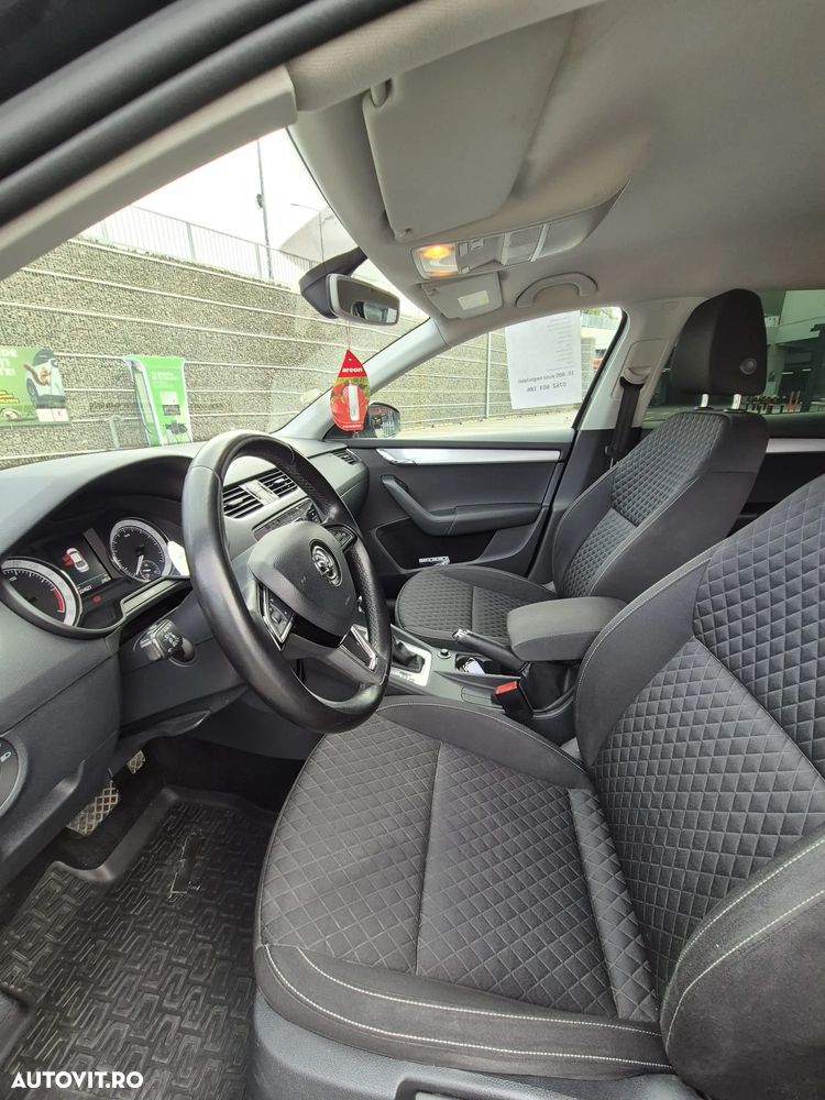 Skoda Octavia 2.0 TDI DSG Ambition - 16