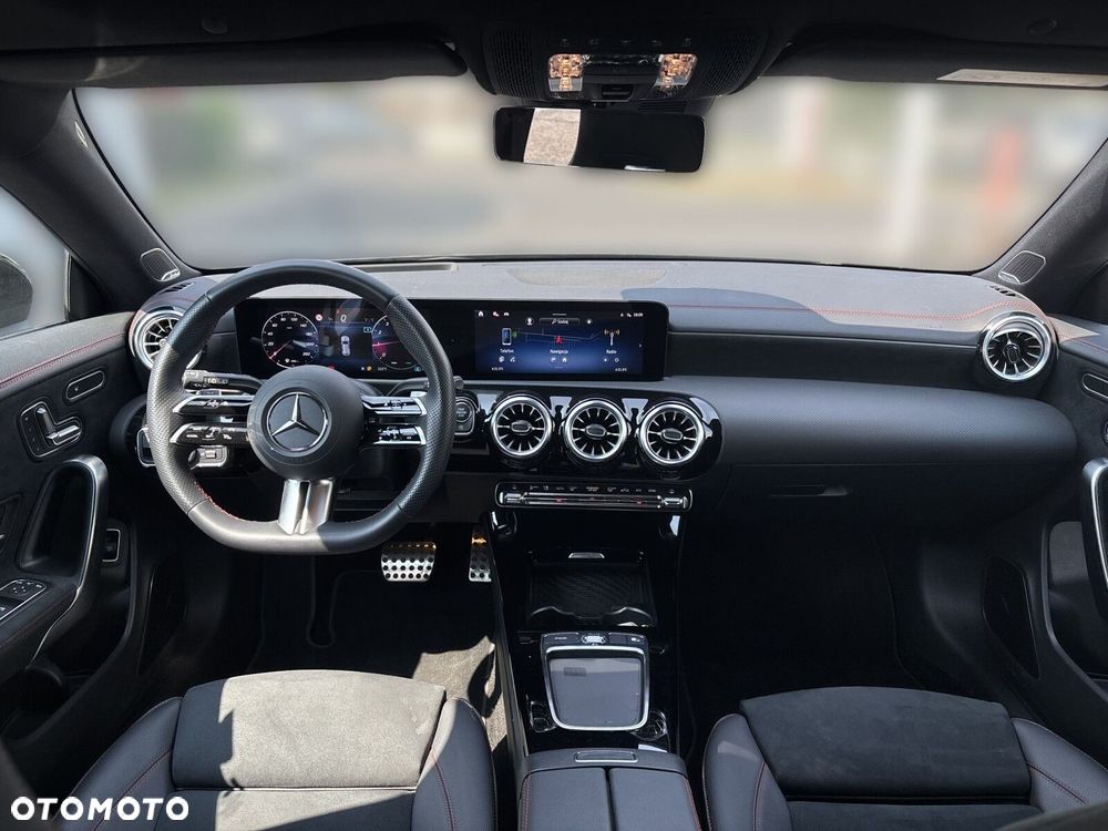 Mercedes-Benz CLA - 14