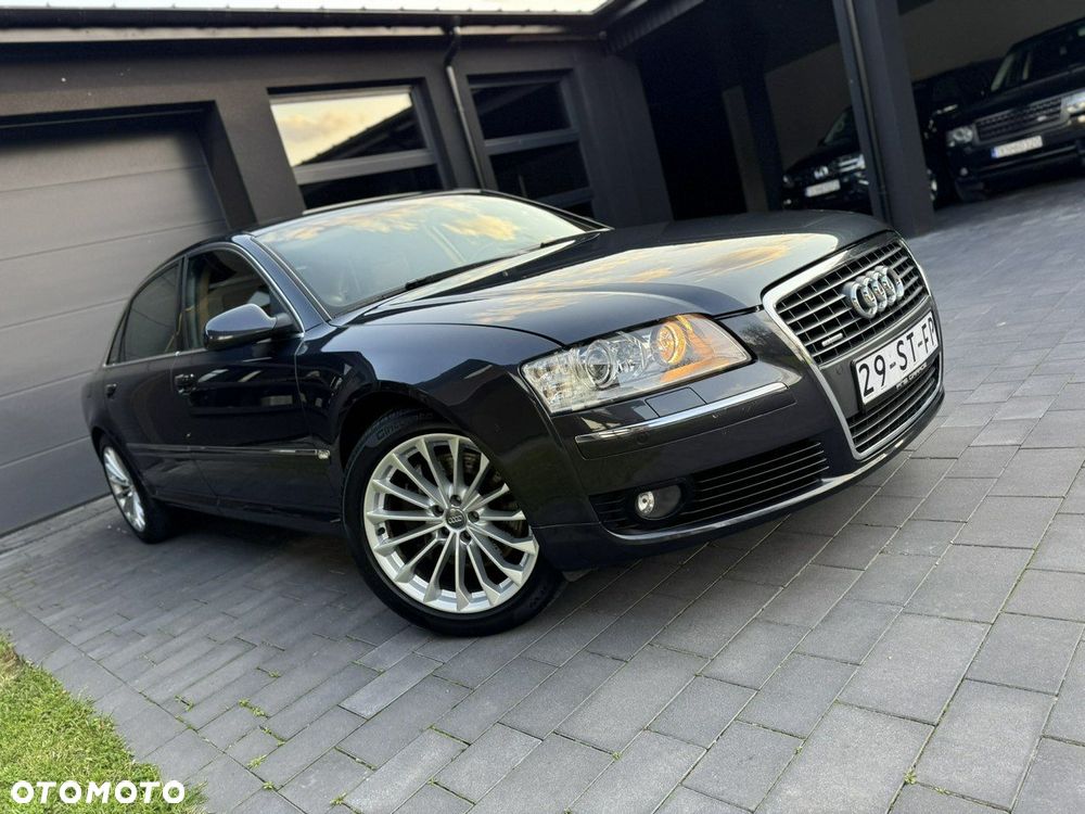 Audi A8 - 2