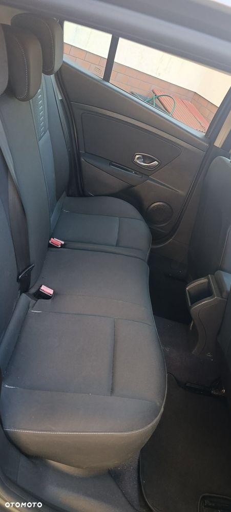 Renault Megane 1.6 16V 110 Expression - 8