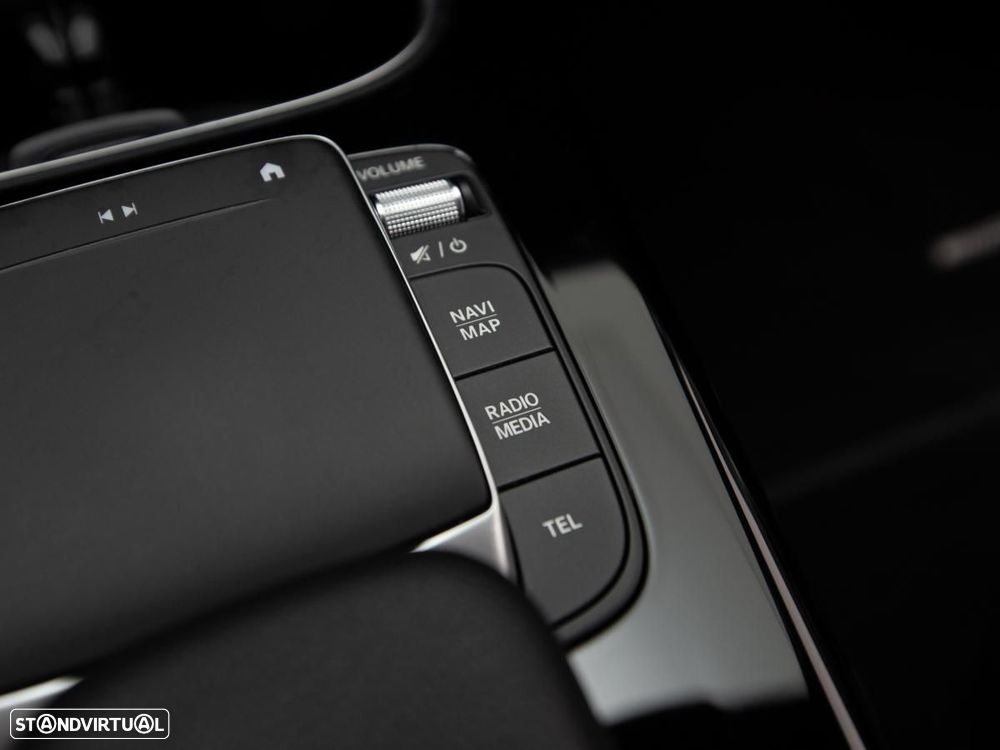 Mercedes-Benz CLA 250 e Shooting Brake AMG Line - 24