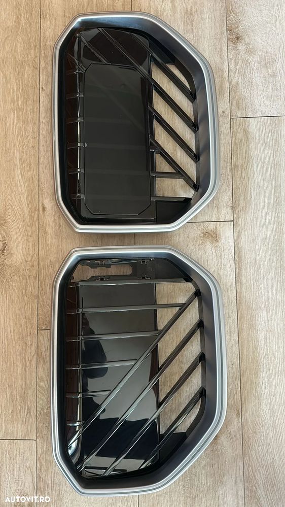 Vand Grile active pentru bara fata BMW X3 model G45, Iconic Glow Kidney Grille (luminata led), an de fabricatie 2025-2026. Stare perfecta. - 2