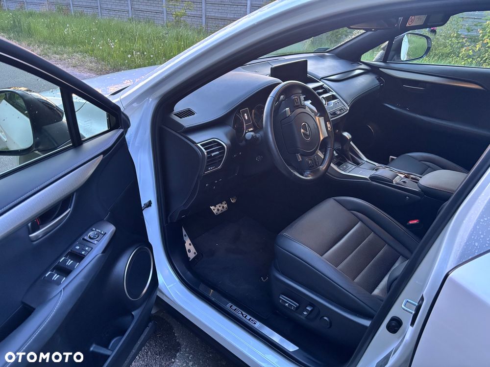 Lexus NX 300 F Sport AWD - 8