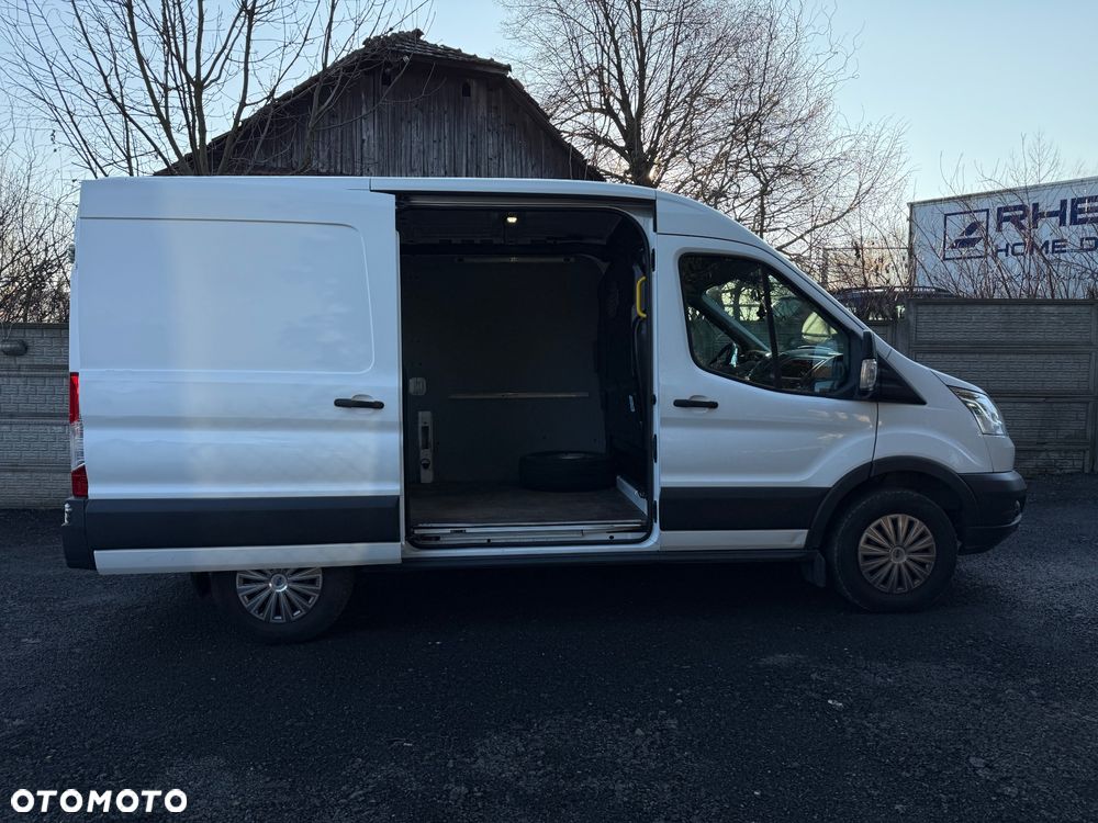 Ford Transit - 24