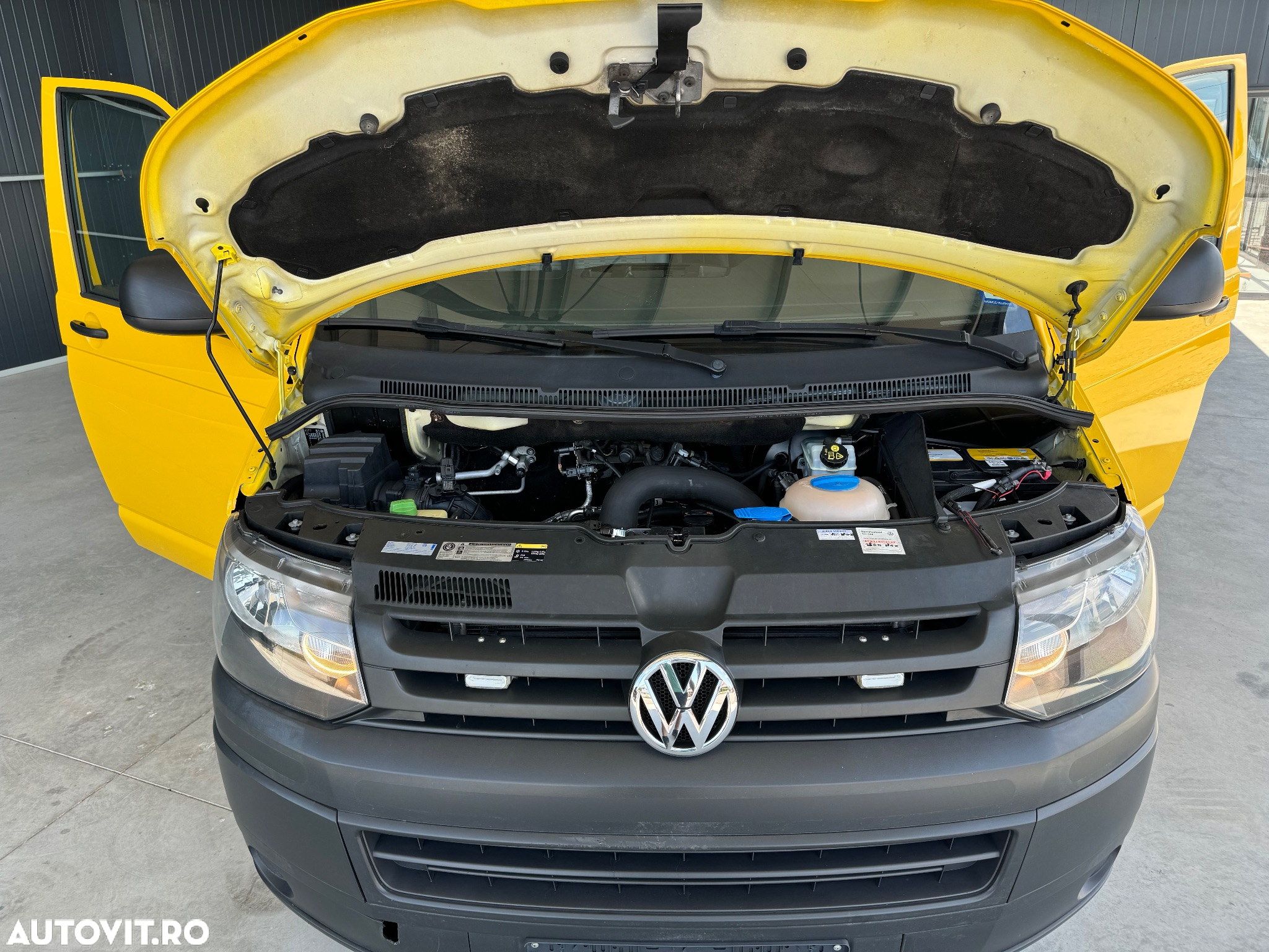 Volkswagen Transporter T5 - 10