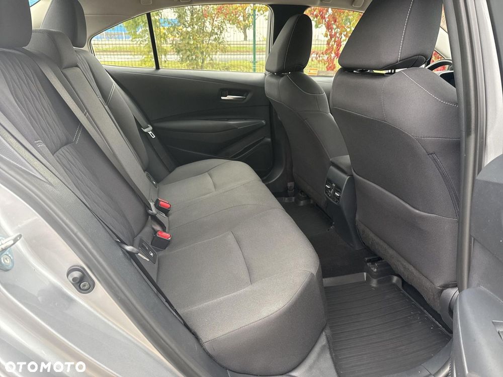 Toyota Corolla - 10