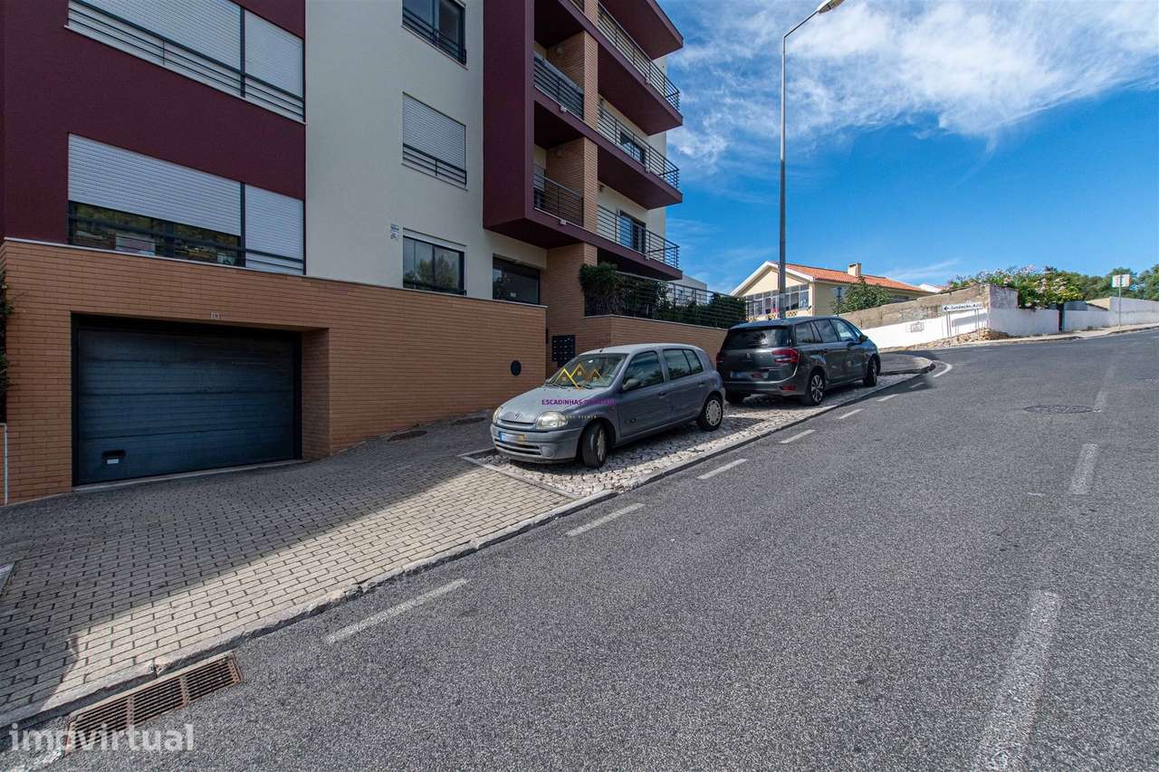 Apartamento T2 usado c/arrecadação 1 parqueamento Abuxarda Alcabideche - Grande imagem: 2/30