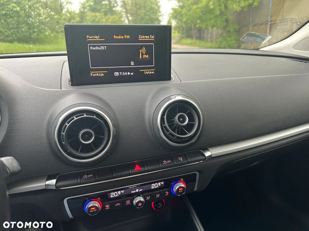 Audi A3 Sportback 1.6 TDI Attraction - 16
