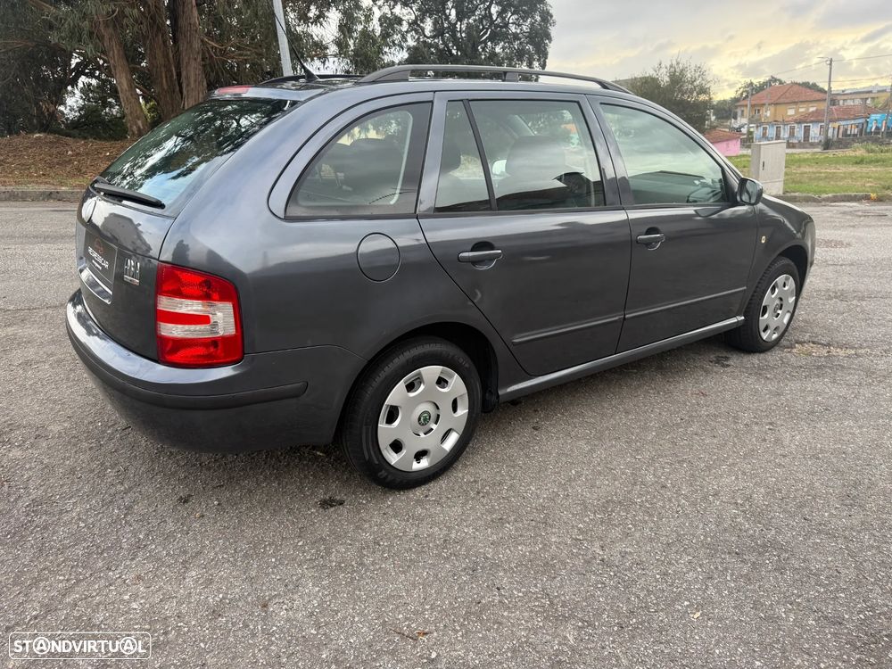 Skoda Fabia Break 1.2 Ambiente - 4