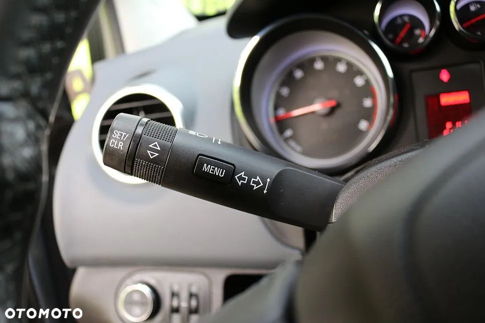 Opel Meriva 1.4 T Cosmo - 24