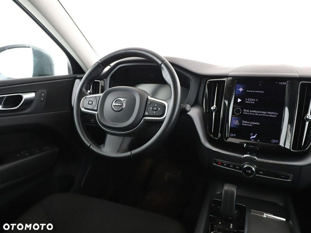 Volvo XC 60 B4 D AWD Momentum - 17