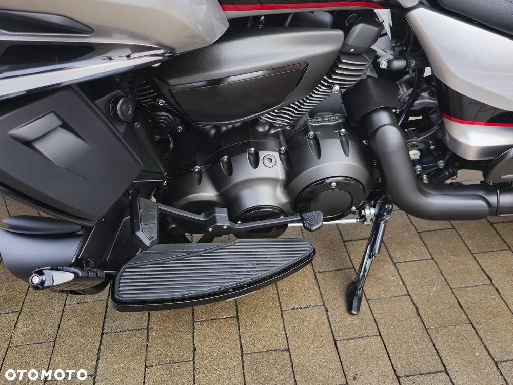 Yamaha XV - 11