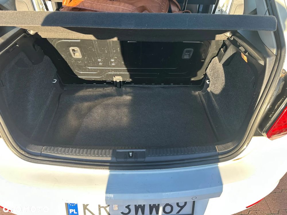 Volkswagen Polo - 10