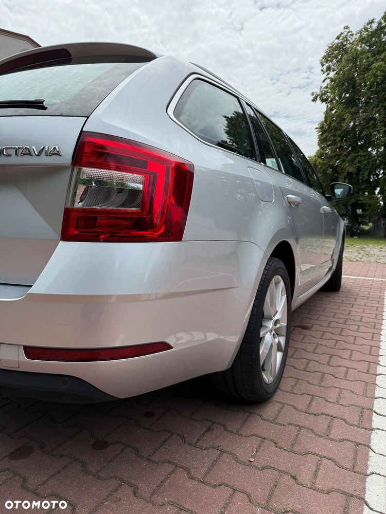 Skoda Octavia 2.0 TDI Style DSG - 22