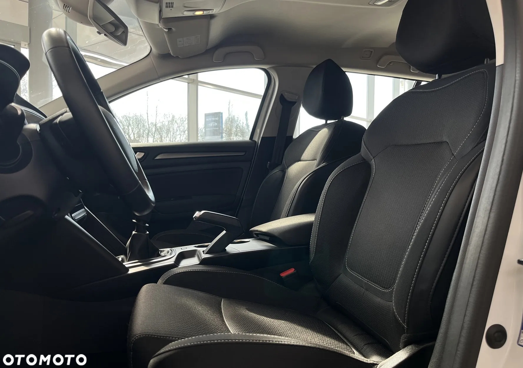 Renault Megane BLUE dCi 115 INTENS - 17