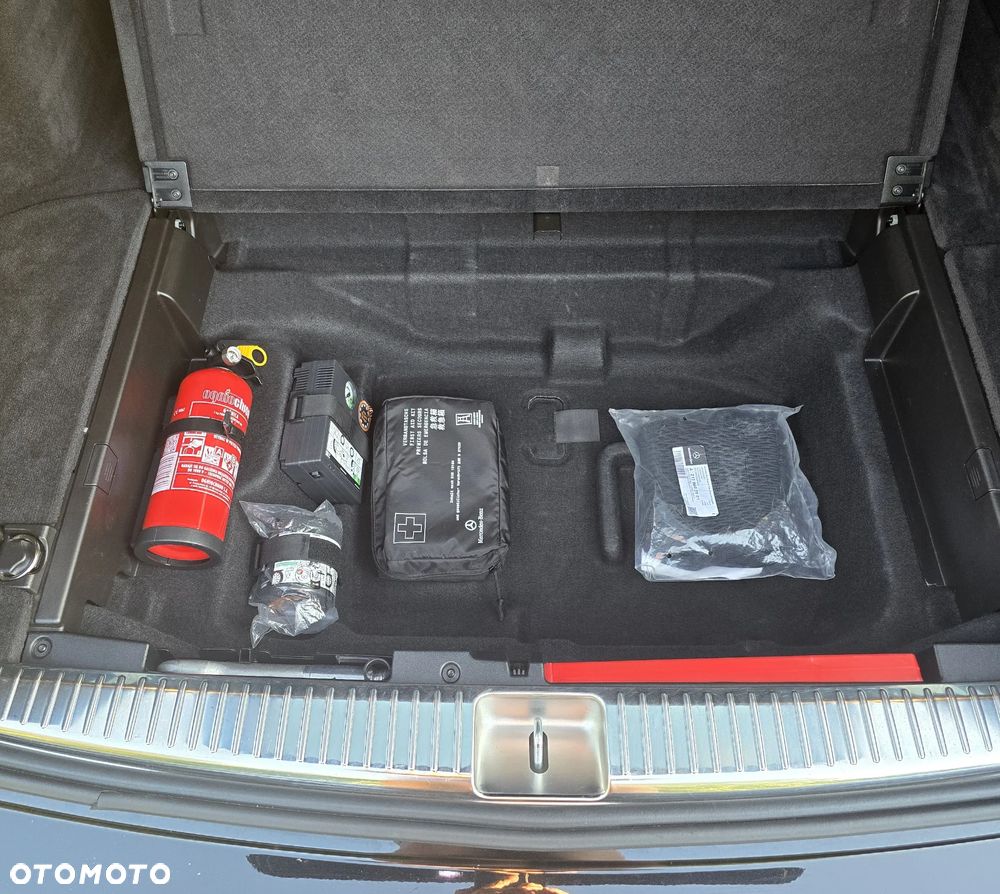 Mercedes-Benz Klasa E 220 d 9G-TRONIC AMG Line - 37