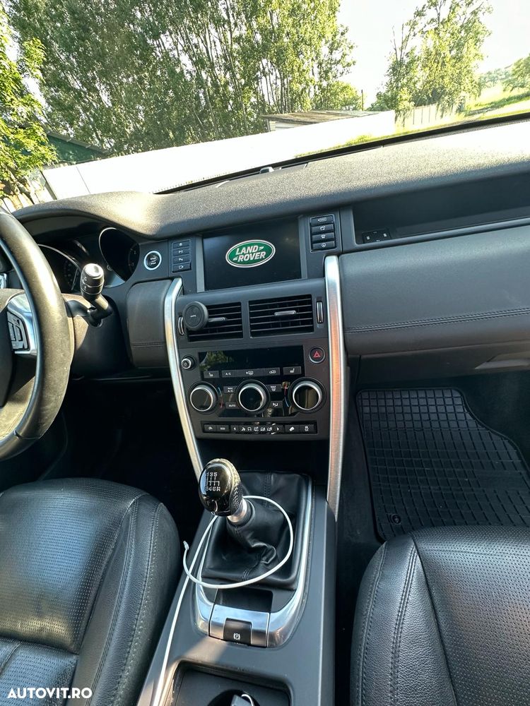 Land Rover Discovery Sport - 10