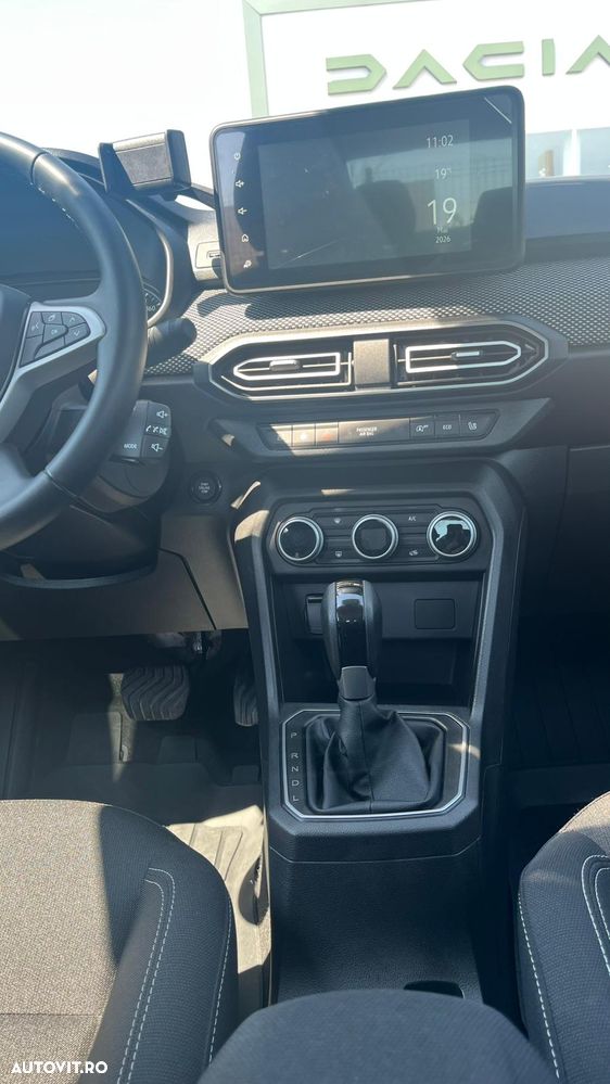 Dacia Logan TCe 90 CVT Journey - 9