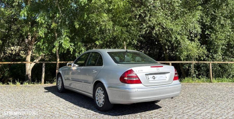 Mercedes-Benz E 270 CDi Elegance - 13