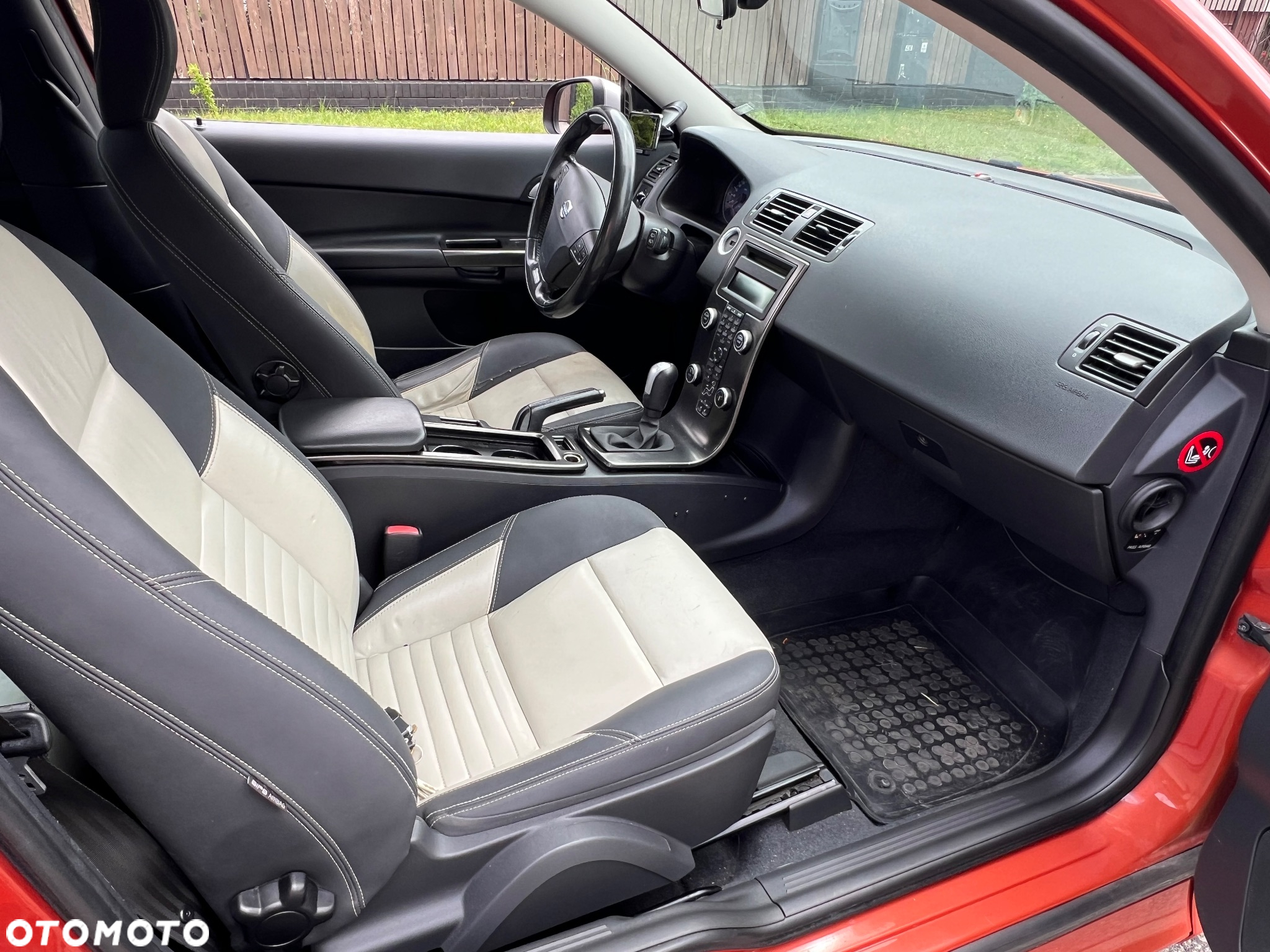 Volvo C30 D3 R-Design - 16