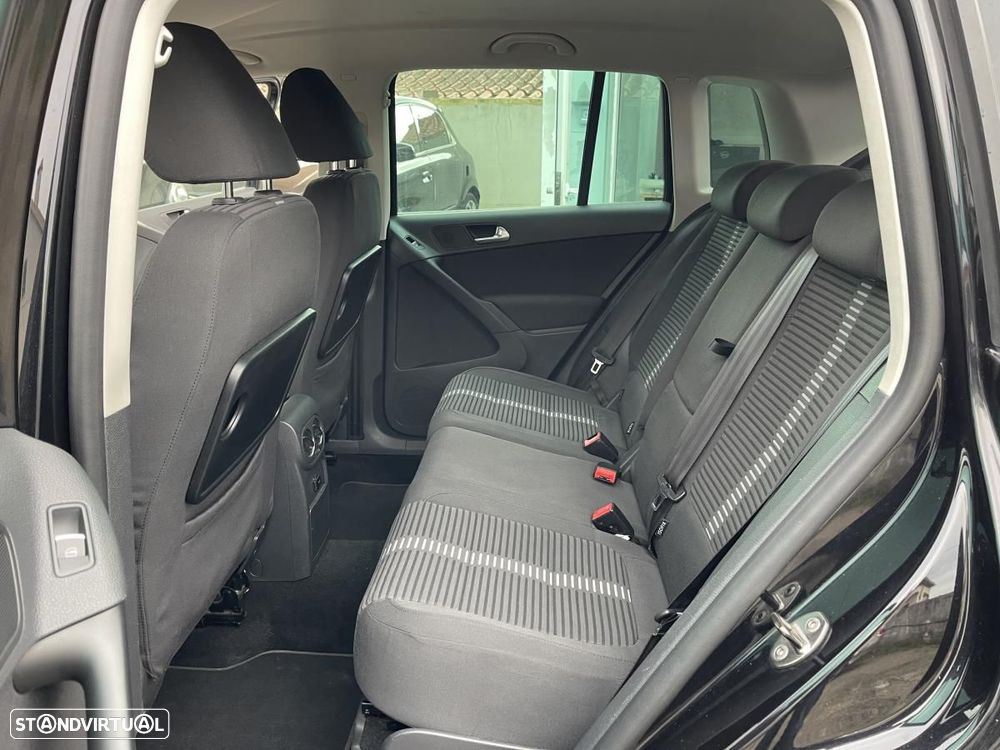 VW Tiguan 2.0 TDi Sport BlueMotion - 16