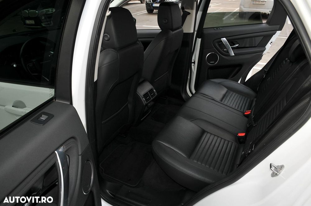 Land Rover Discovery Sport 2.0 D165 R-Dynamic MHEV - 8