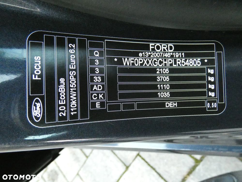 Ford Focus ver-2-0-ecoblue-st--line - 3