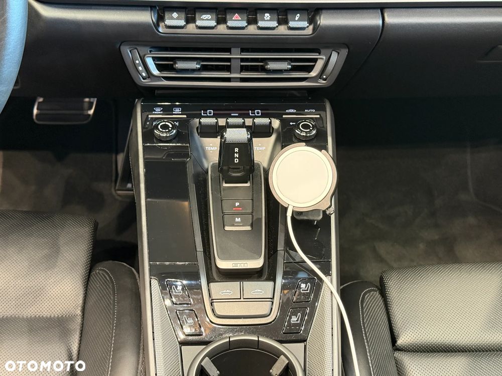 Porsche 911 Targa 4 - 17