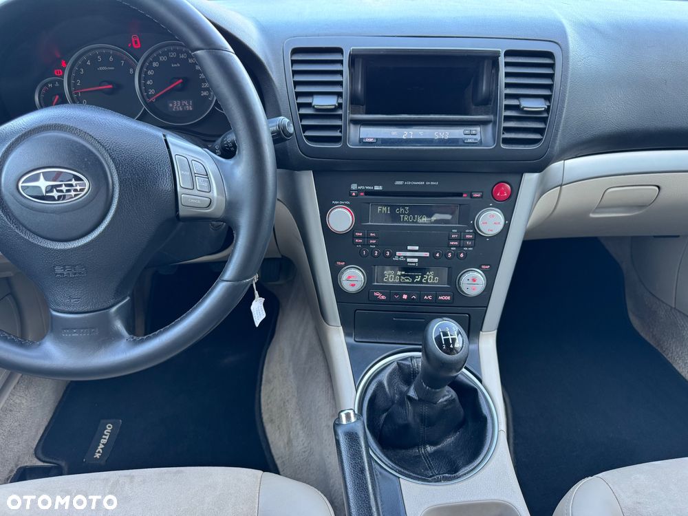Subaru Outback Legacy 2.5RC NAV - 16