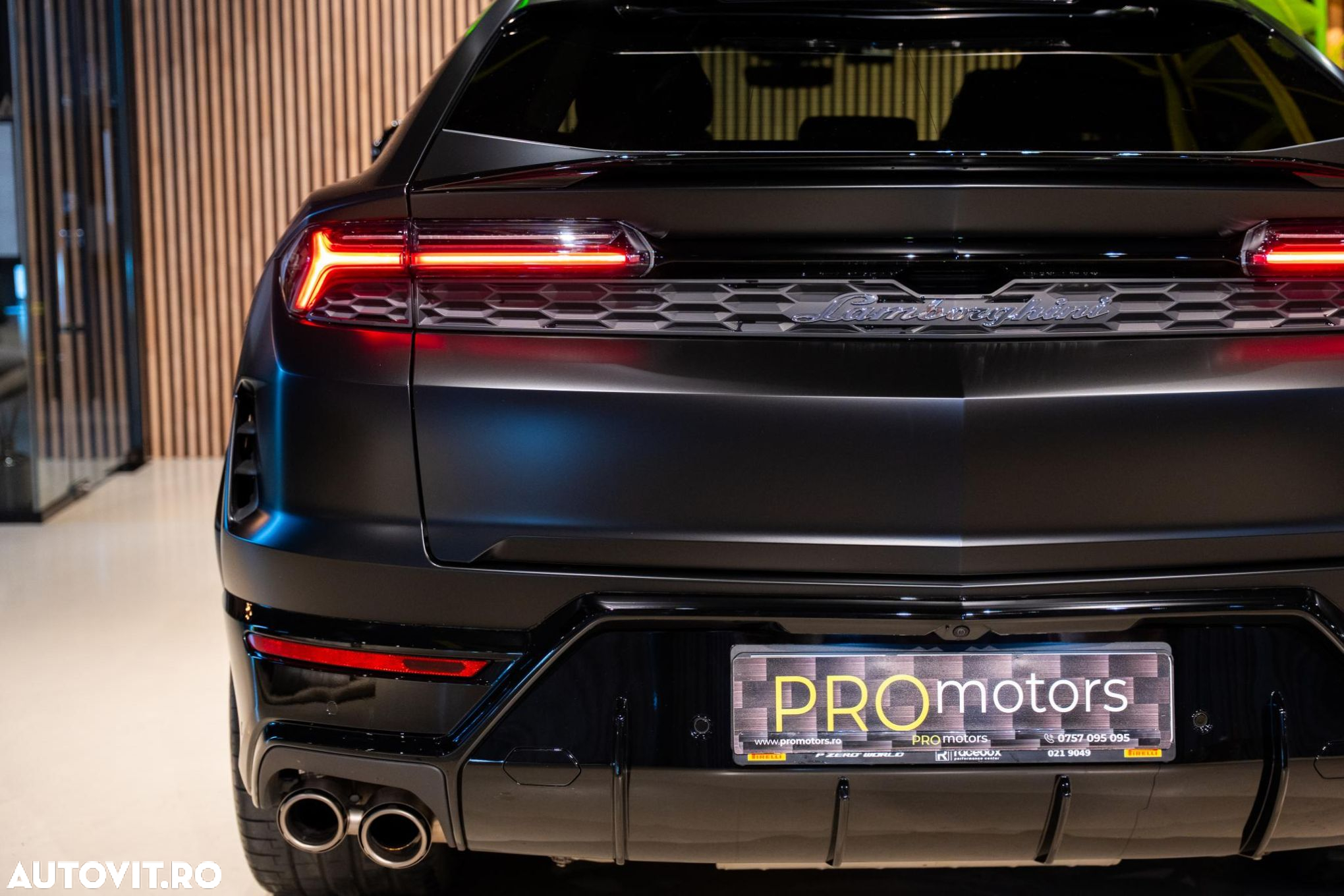 Lamborghini URUS - 30