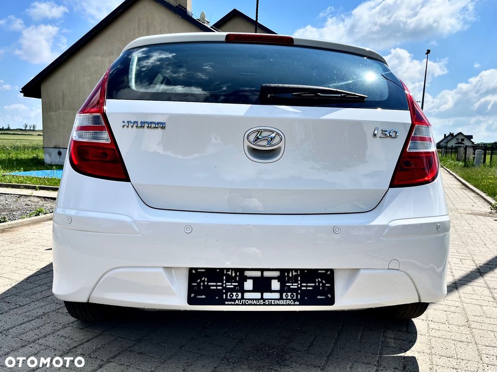 Hyundai i30 1.4 FIFA WM Edition - 6