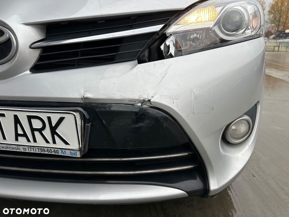 Toyota Verso 2.0 D-4D Premium - 21